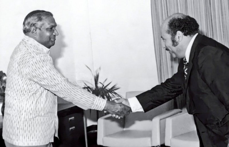 article_image