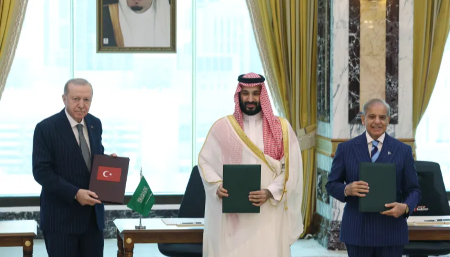 article_image